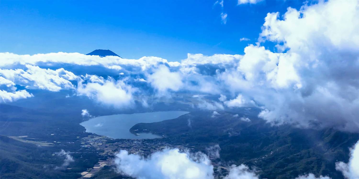 繞富士山轉一圈！ 乘坐直升機盡情享受東京～箱根、富士五湖。