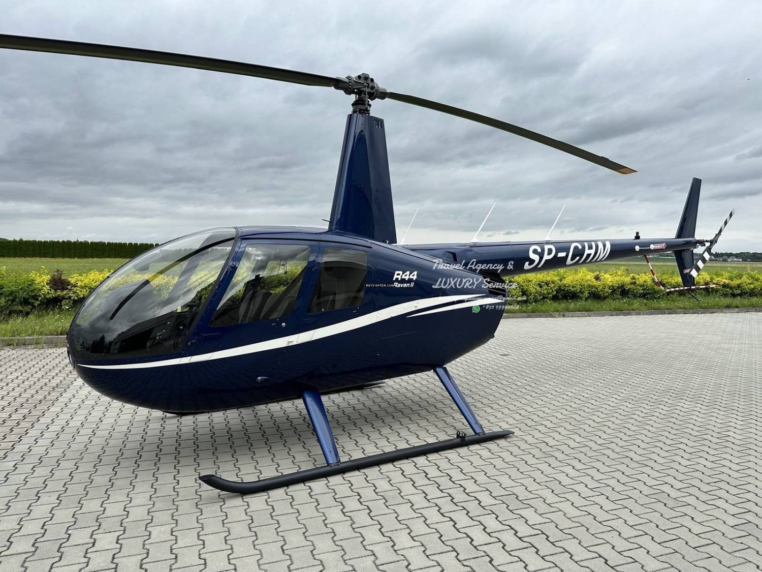 Robinson R44