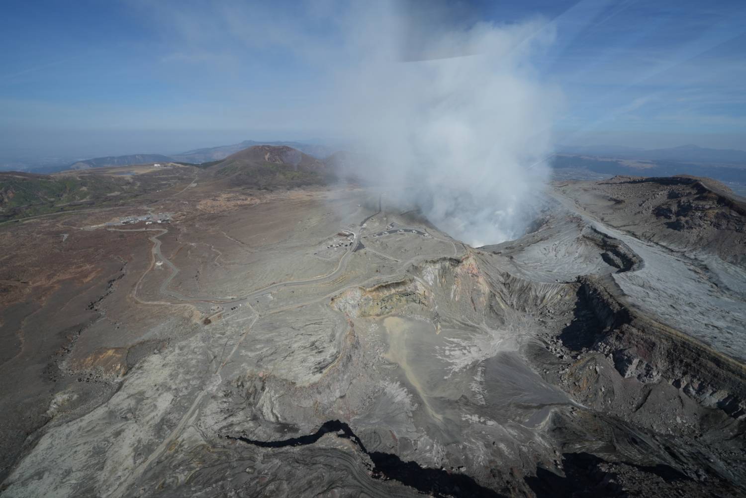 熊本阿蘇火山直升機(3分鐘)