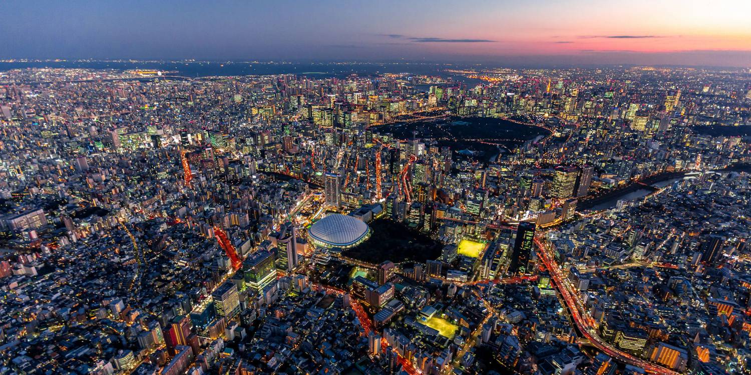 日落前起飛！ 5人座遊覽  東京、橫濱的夕陽～乘坐直升機遊覽夜景！